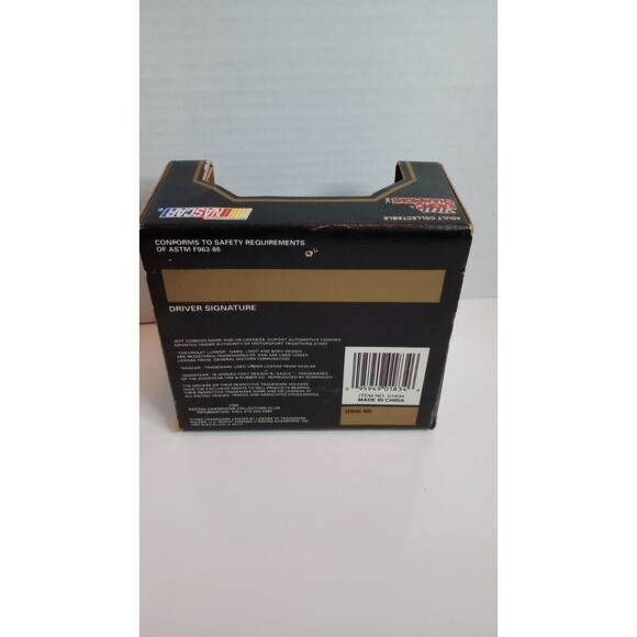 RACING CHAMPIONS INC, NASCAR LICENSED,1/64 SCALE DIE-CAST, 1993 JEFF GORDON # 24 - Picture 5 of 6